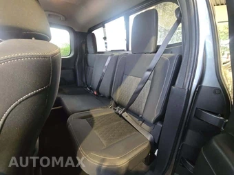 2017 Nissan TITAN XD SV Extended Cab Medium Bed - miniatura 13