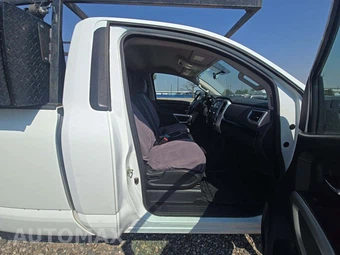 2017 Nissan TITAN XD SV Regular Cab Long Bed - miniatura 13