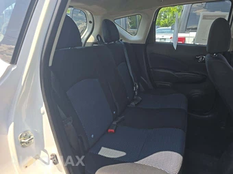 2017 Nissan Versa Note SV – miniatura 16