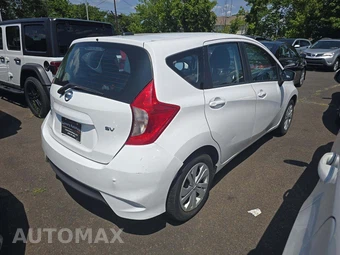 2017 Nissan Versa Note SV – miniatura 3