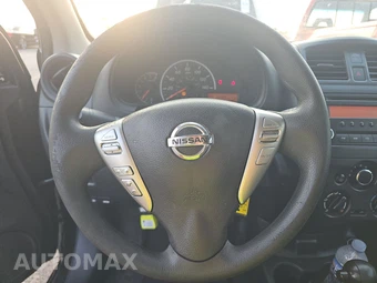 2017 Nissan Versa Sedan S Plus - miniatura 10