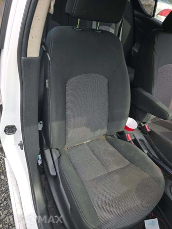 2017 Nissan Versa Sedan SV - miniatura 18