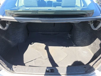2017 Nissan Versa Sedan SV – miniatura 16