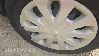 2017 Nissan Versa Sedan SV – miniatura 21