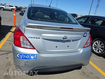 2017 Nissan Versa Sedan SV – miniatura 5