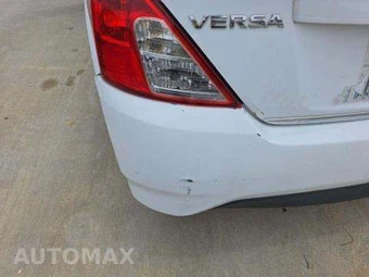 2017 Nissan Versa Sedan SV – miniatura 32