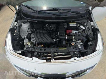 2017 Nissan Versa Sedan SV – miniatura 36