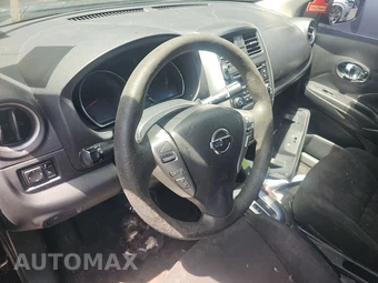 2017 Nissan Versa Sedan SV – miniatura 10