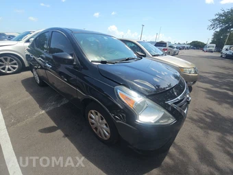 2017 Nissan Versa Sedan SV – miniatura 3