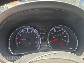 2017 Nissan Versa Sedan SV – miniatura 12