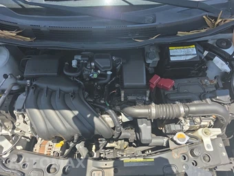 2017 Nissan Versa Sedan SV – miniatura 15