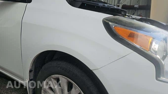 2017 Nissan Versa Sedan SV – miniatura 31