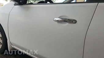 2017 Nissan Versa Sedan SV – miniatura 35