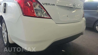 2017 Nissan Versa Sedan SV – miniatura 36