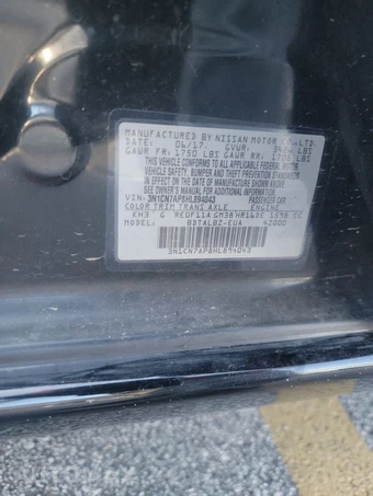 2017 Nissan Versa Sedan SV – miniatura 14