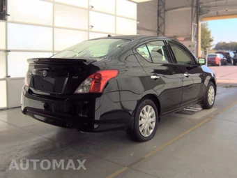 2017 Nissan Versa Sedan SV – miniatura 4