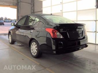 2017 Nissan Versa Sedan SV – miniatura 6