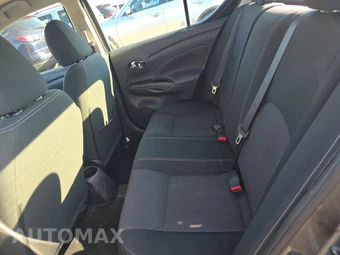 2017 Nissan Versa Sedan SV – miniatura 13