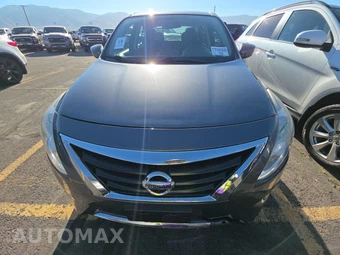 2017 Nissan Versa Sedan SV – miniatura 2