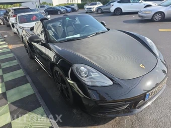 2017 Porsche 718 Boxster S – miniatura 3