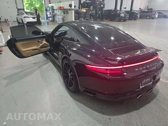 2017 Porsche 911 Carrera 4S – miniatura 2