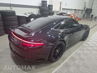 2017 Porsche 911 Carrera 4S – miniatura 3