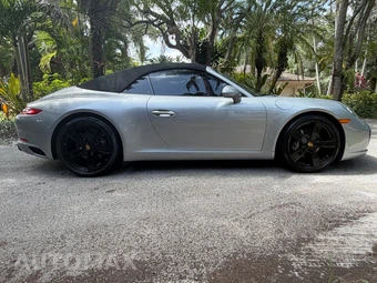 2017 Porsche 911 Carrera Cabriolet - miniatura 15