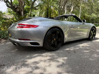 2017 Porsche 911 Carrera Cabriolet - miniatura 55