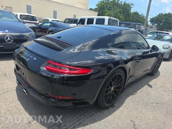 2017 Porsche 911 Carrera S – miniatura 3