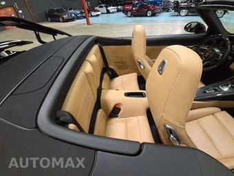 2017 Porsche 911 Turbo Cabriolet - miniatura 15