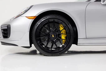 2017 Porsche 911 Turbo S - miniatura 10