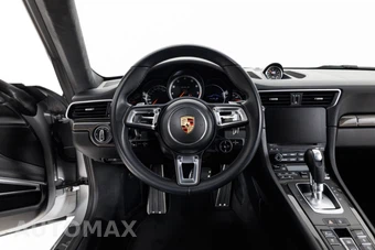2017 Porsche 911 Turbo S - miniatura 20