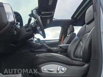 2017 Porsche Cayenne GTS – miniatura 6