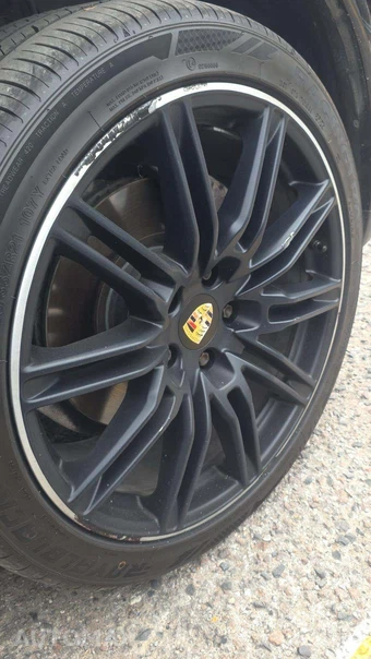 2017 Porsche Cayenne Platinum Edition – miniatura 23