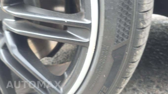2017 Porsche Cayenne Platinum Edition – miniatura 28