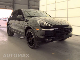 2017 Porsche Cayenne Platinum Edition – miniatura 3