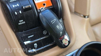 2017 Porsche Cayenne Platinum Edition - miniatura 20