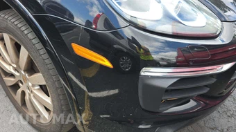 2017 Porsche Cayenne Platinum Edition - miniatura 36