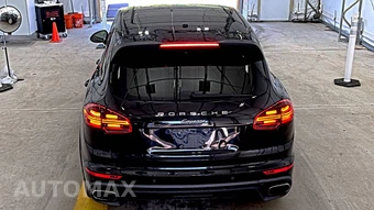 2017 Porsche Cayenne Platinum Edition - miniatura 5