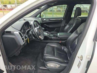 2017 Porsche Cayenne Platinum Edition – miniatura 6