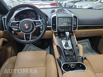 2017 Porsche Cayenne Platinum Edition – miniatura 14