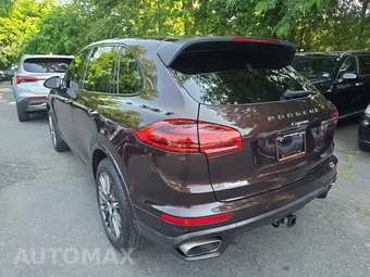 2017 Porsche Cayenne Platinum Edition – miniatura 6