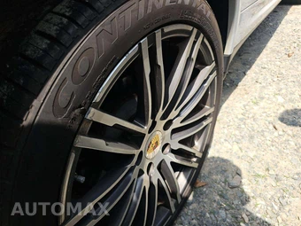 2017 Porsche Cayenne Platinum Edition – miniatura 23