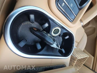 2017 Porsche Cayenne Platinum Edition – miniatura 8