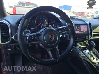 2017 Porsche Cayenne Platinum Edition – miniatura 10