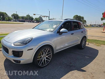 2017 Porsche Cayenne Platinum Edition