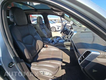 2017 Porsche Cayenne Platinum Edition – miniatura 18