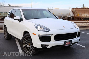 2017 Porsche Cayenne Platinum Edition - miniatura 2