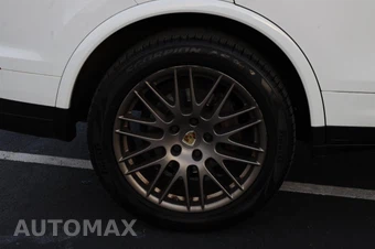 2017 Porsche Cayenne Platinum Edition - miniatura 22