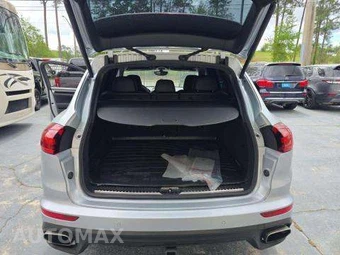 2017 Porsche Cayenne Platinum Edition – miniatura 14